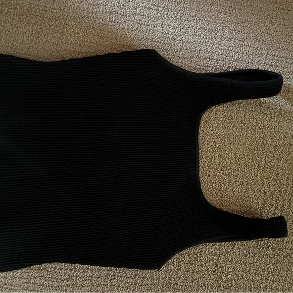 Babaton Black Ribbed Tank Top - Picture 6 of 7